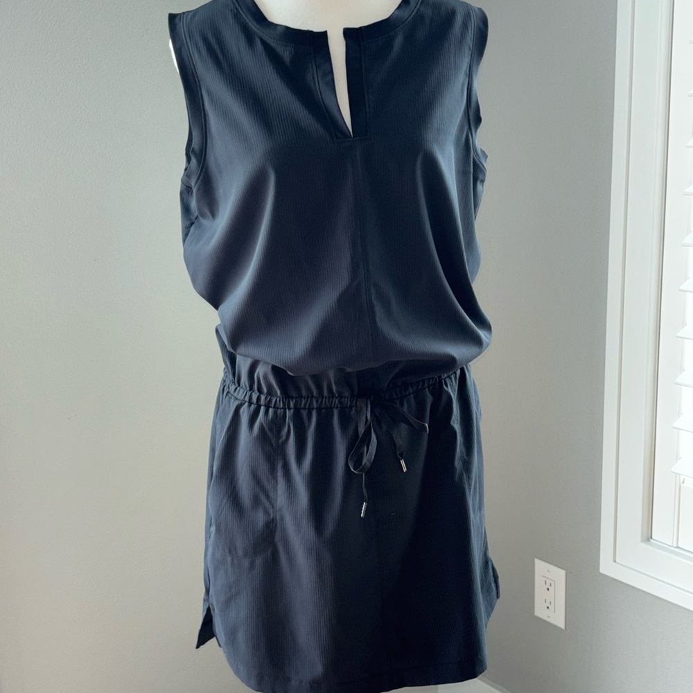 Lolé Black Sleeveless Dress